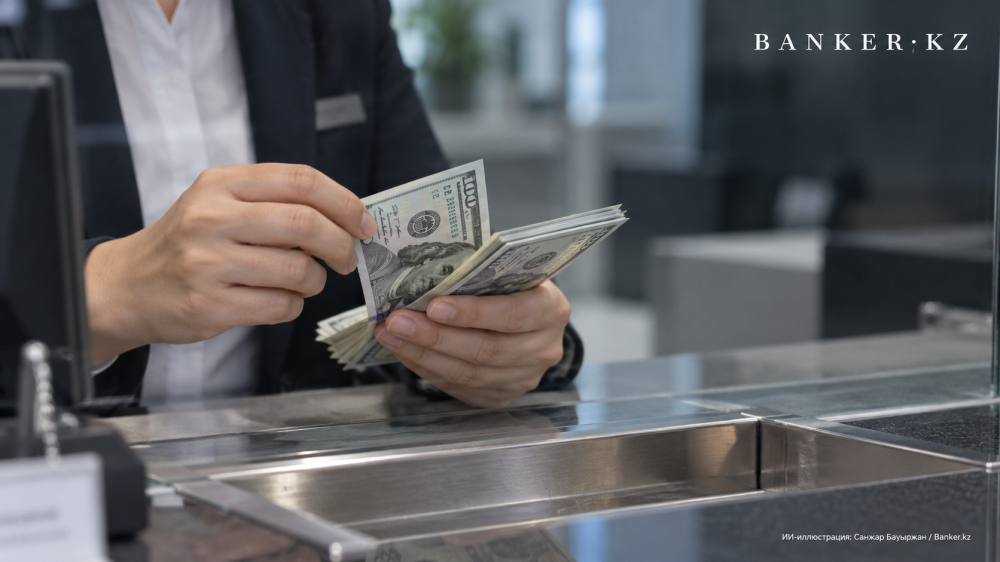 Банки прогнали через себя 38,6 млрд долларов, а купили из них 212 миллионов