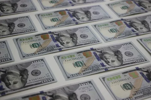 Сколько валюты из Нацфонда в апреле направят на трансферты